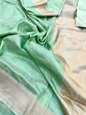 Banarasi Handwoven Mashroo Silk Saree