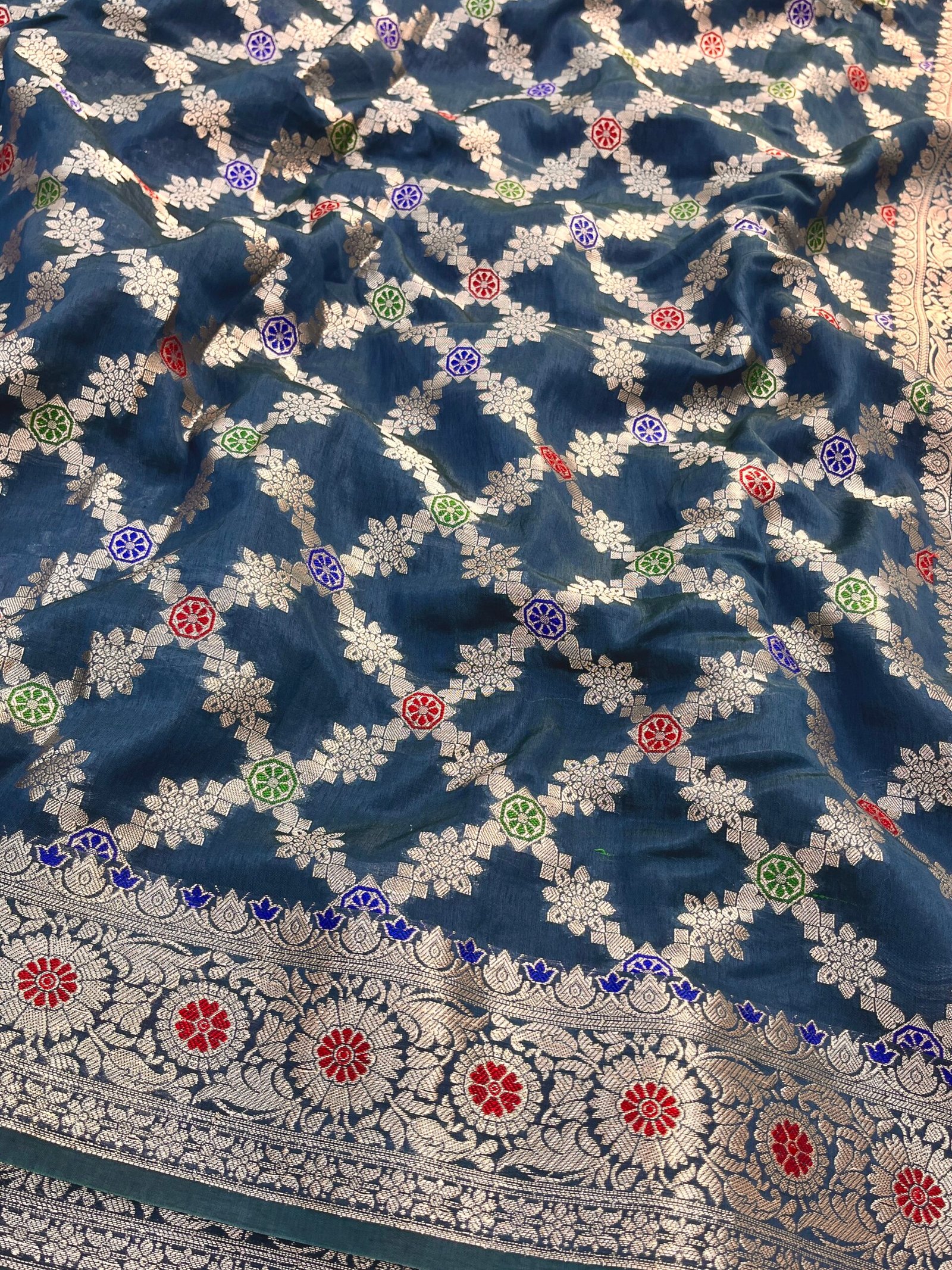 Viscose Soft Silk Jaal Saree